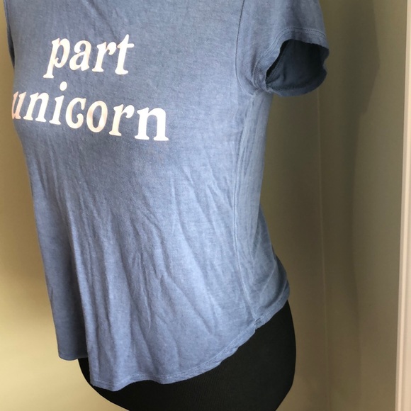 Kids unicorn shirt 🦄 - Picture 3 of 3